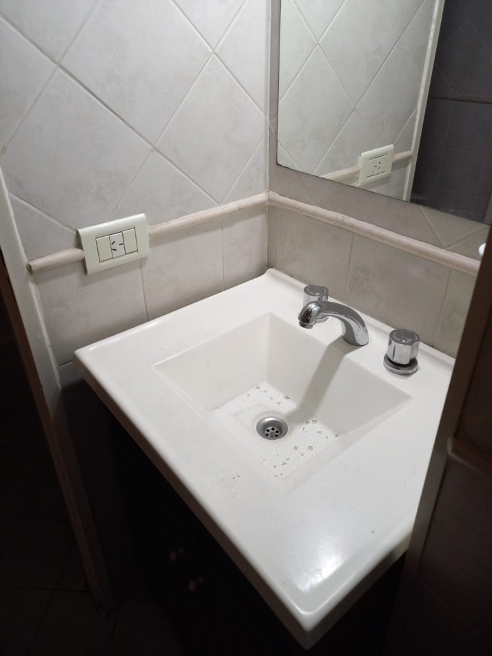 OPORTUNIDAD - MONOAMBIENTE - LUMINOSO - COCINA A GAS - NO LO DEJES IR-ALQUILADO