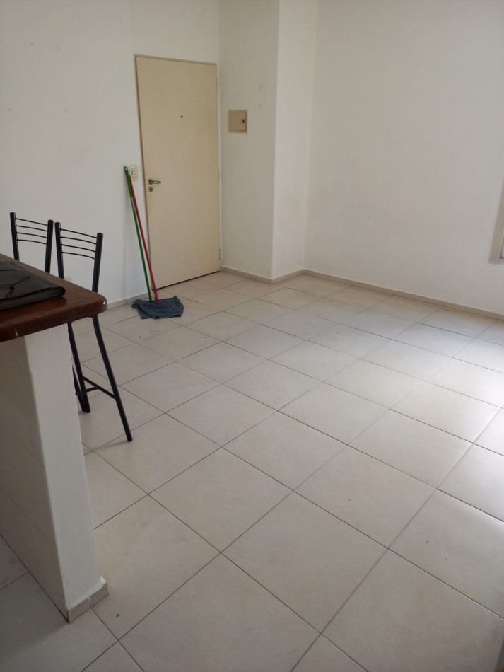 ALQUILER  2 AMBIENTES -EXCELENTE ZONA Y ESTADO- ALQUILADO