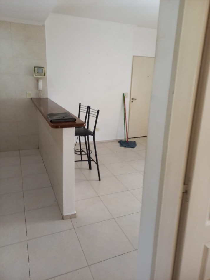 ALQUILER  2 AMBIENTES -EXCELENTE ZONA Y ESTADO- ALQUILADO