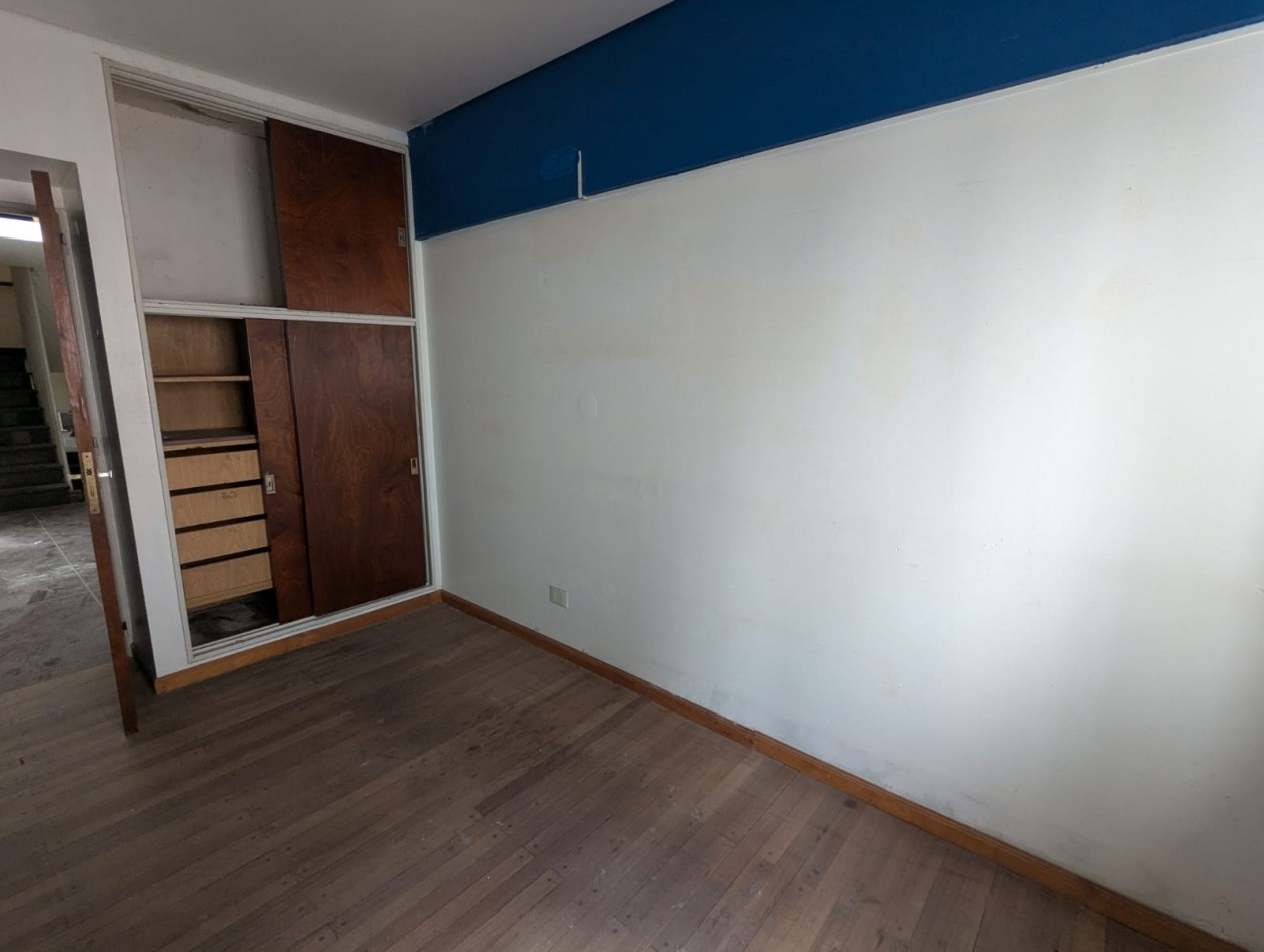 CASA DE CATEGORIA 5 DORMITORIOS