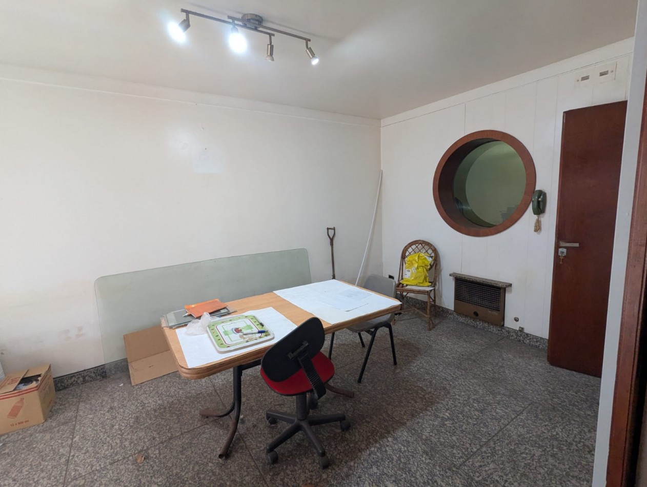 CASA DE CATEGORIA 5 DORMITORIOS