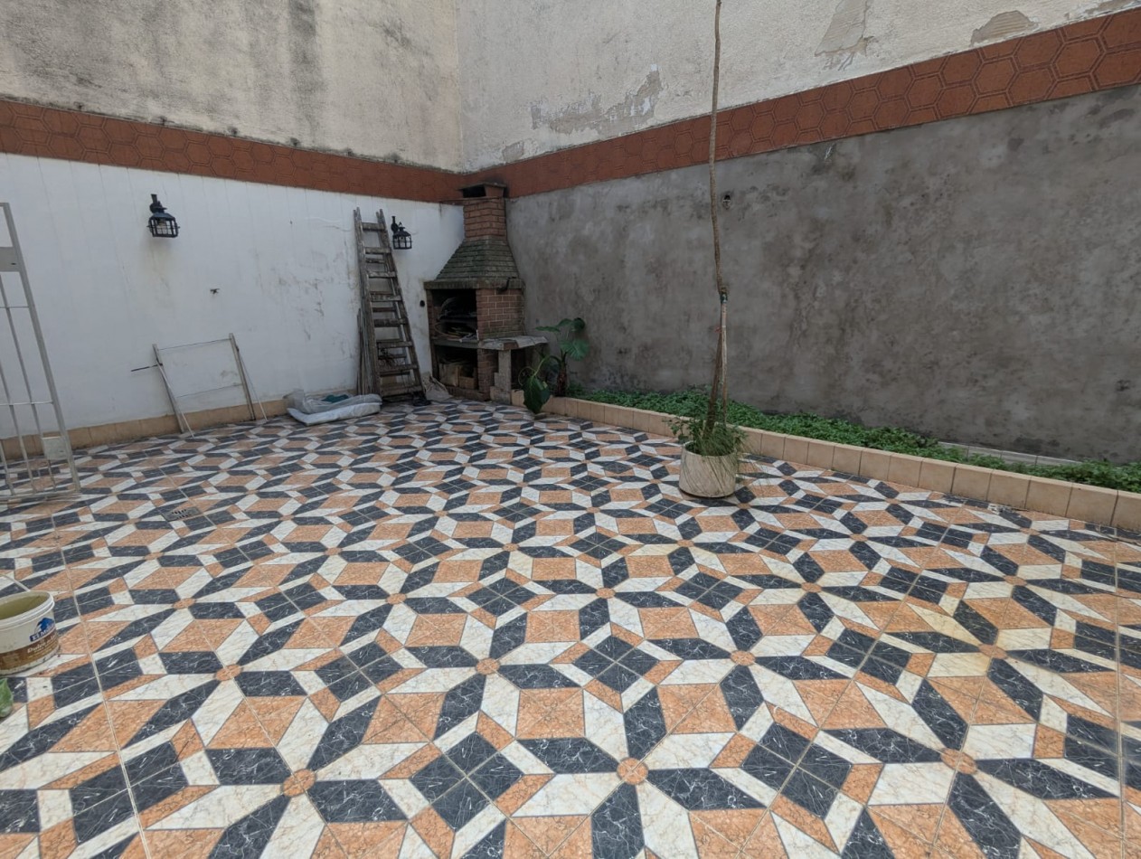 CASA DE CATEGORIA 5 DORMITORIOS