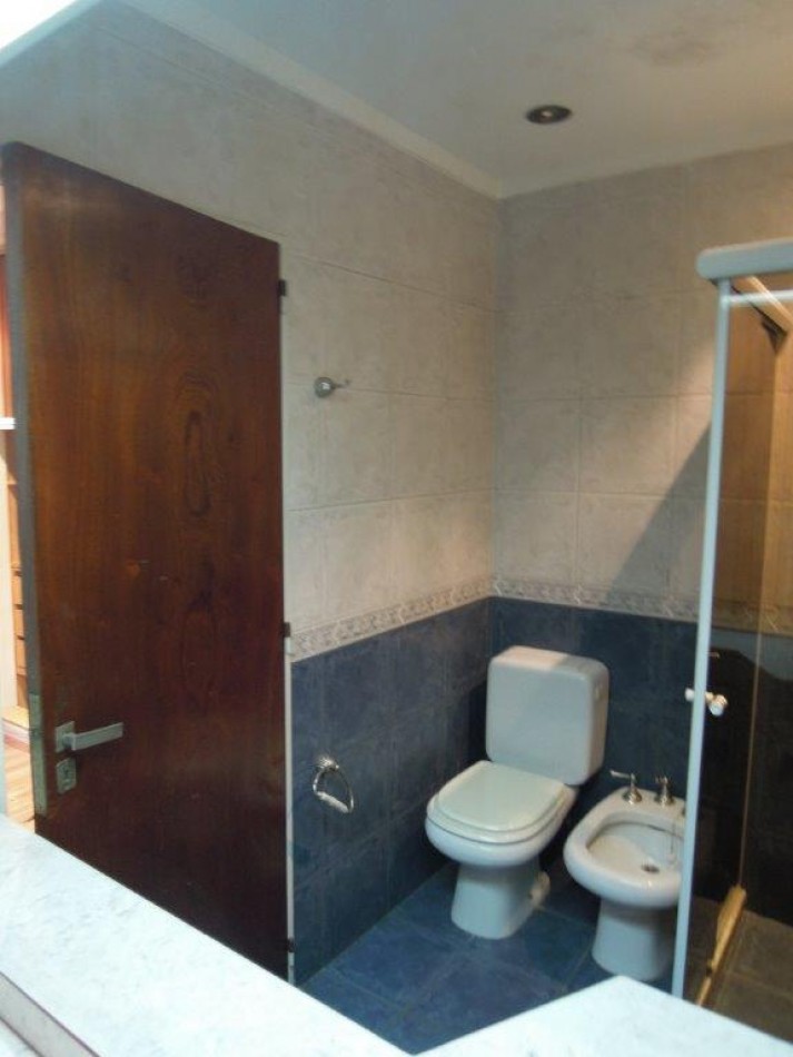 CASA DE CATEGORIA 5 DORMITORIOS