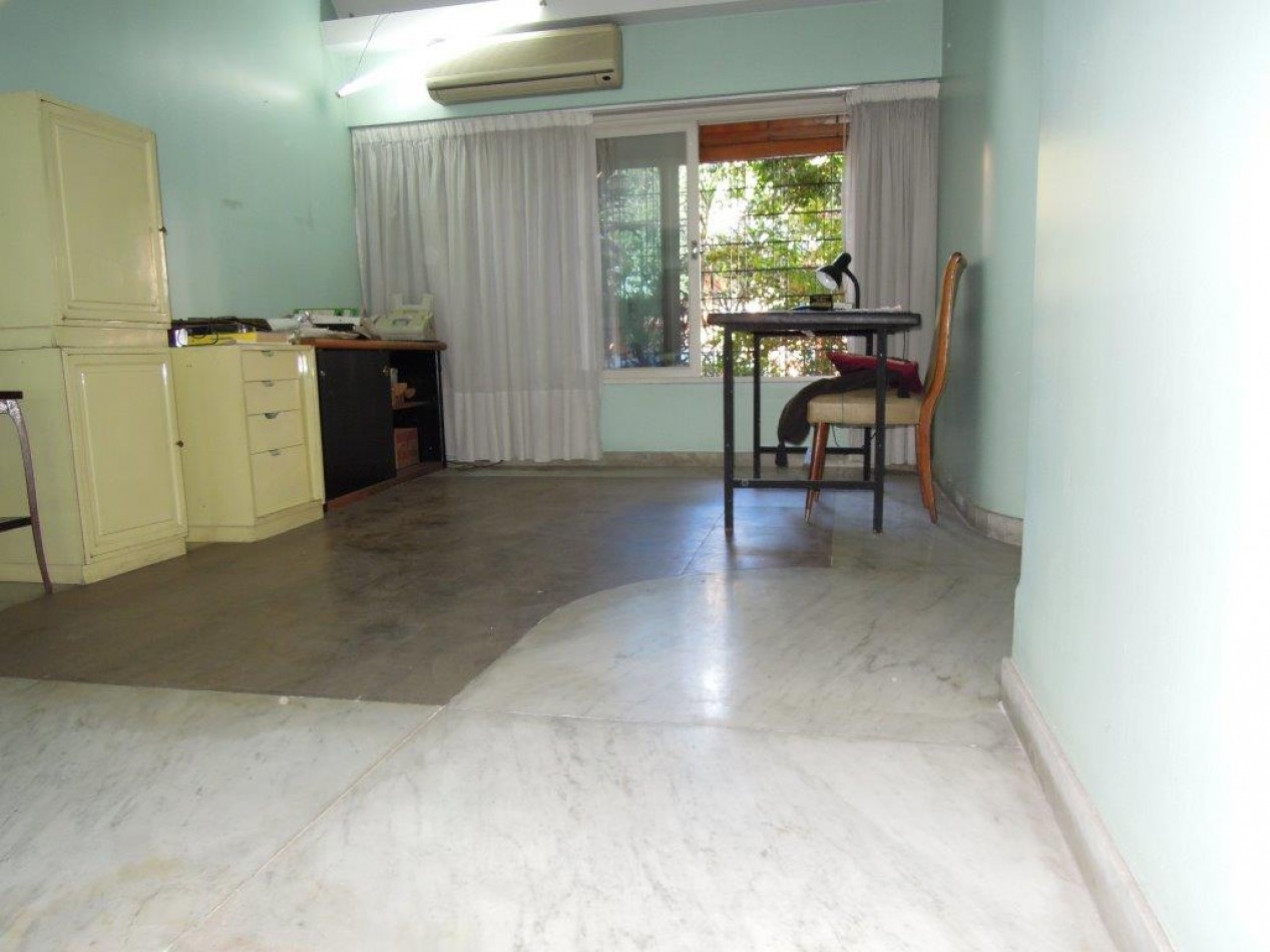 CASA DE CATEGORIA 5 DORMITORIOS