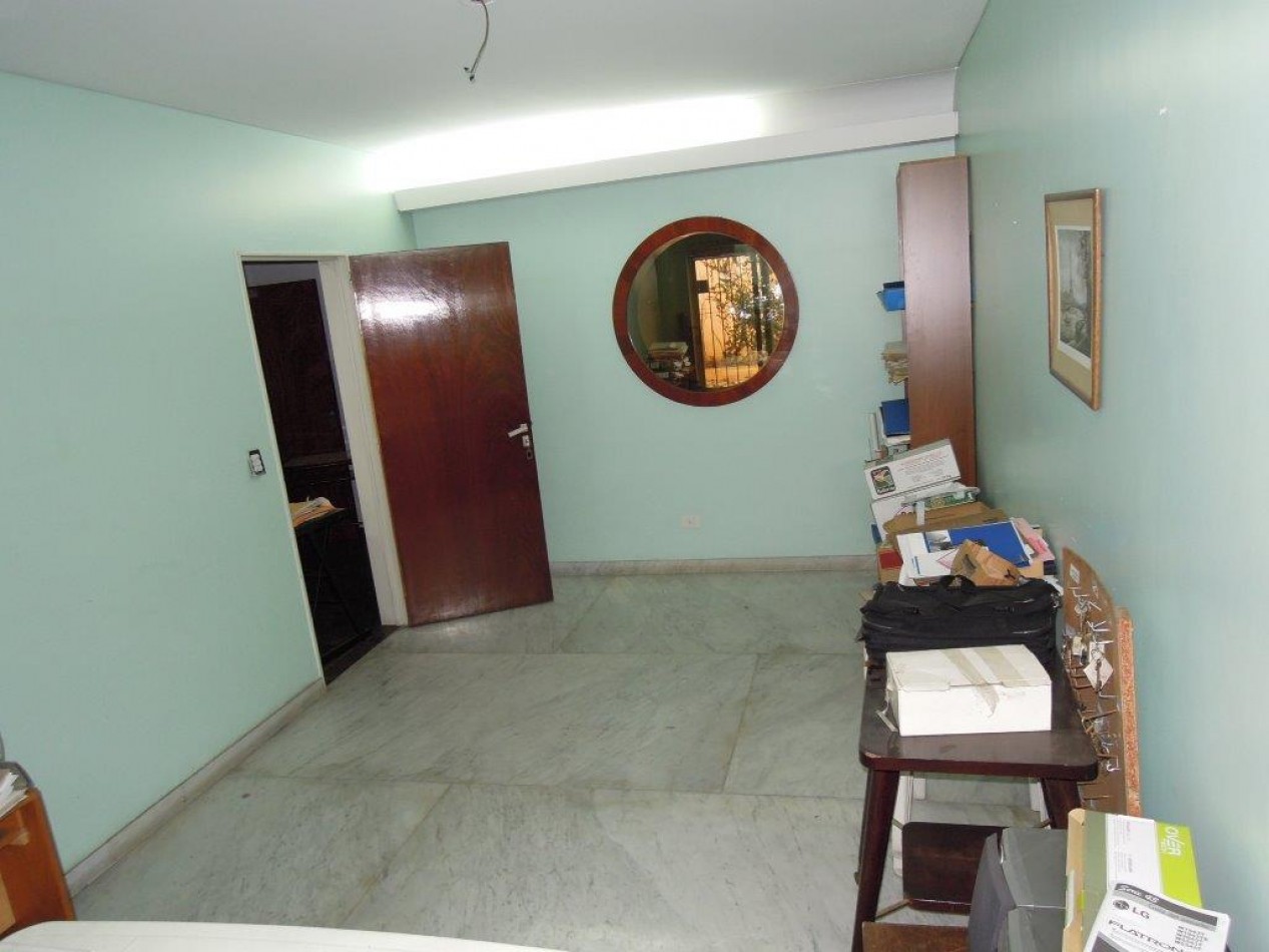 CASA DE CATEGORIA 5 DORMITORIOS