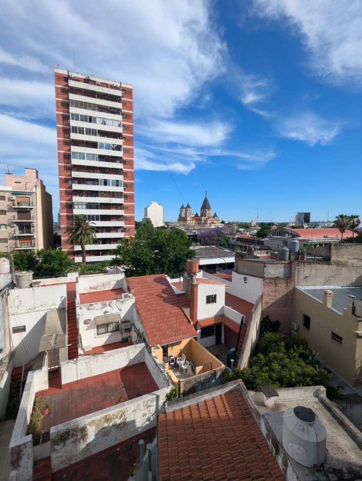 HERMOSO MONOAMBIENTE DIVISIBLE A UNA CUADRA DEL PARQUE CHACABUCO