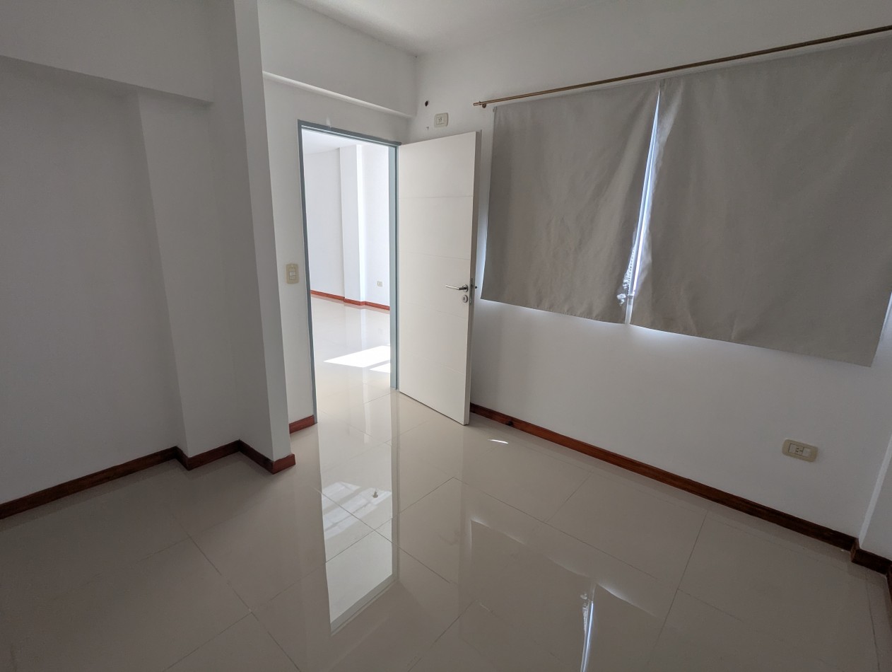 DOS AMBIENTES EN PISO 9 A UNA CUADRA DE J.B.JUSTO