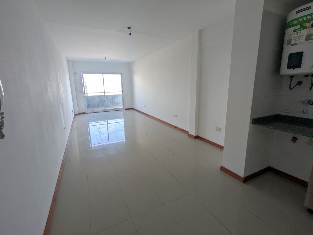 DOS AMBIENTES EN PISO 9 A UNA CUADRA DE J.B.JUSTO