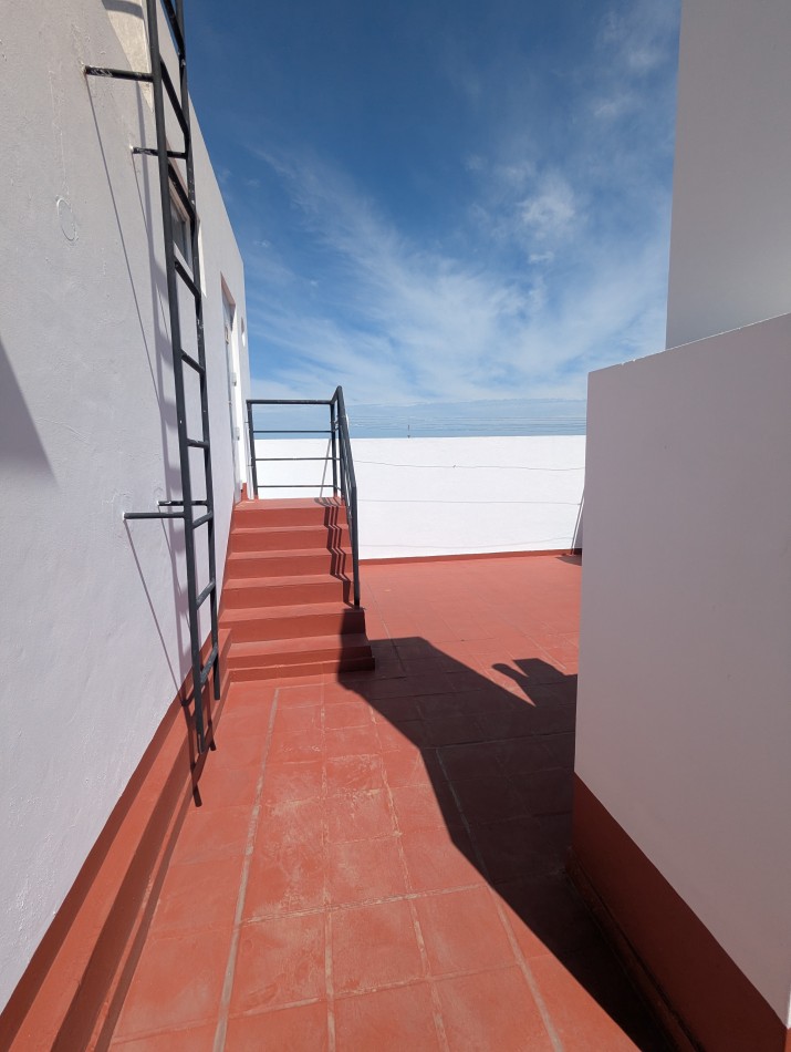 DOS AMBIENTES EN PISO 9 A UNA CUADRA DE J.B.JUSTO