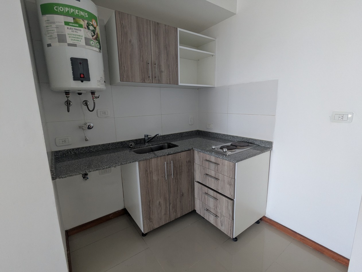 DOS AMBIENTES EN PISO 9 A UNA CUADRA DE J.B.JUSTO