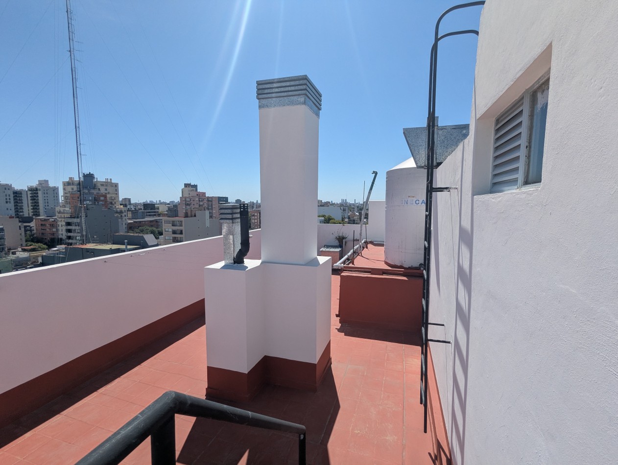 DOS AMBIENTES EN PISO 9 A UNA CUADRA DE J.B.JUSTO