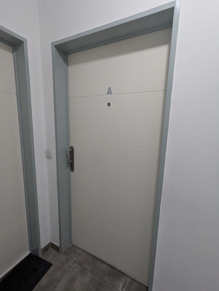 MONOAMBIENTE EN ESPECTACULAR UBICACION TODO LUZ