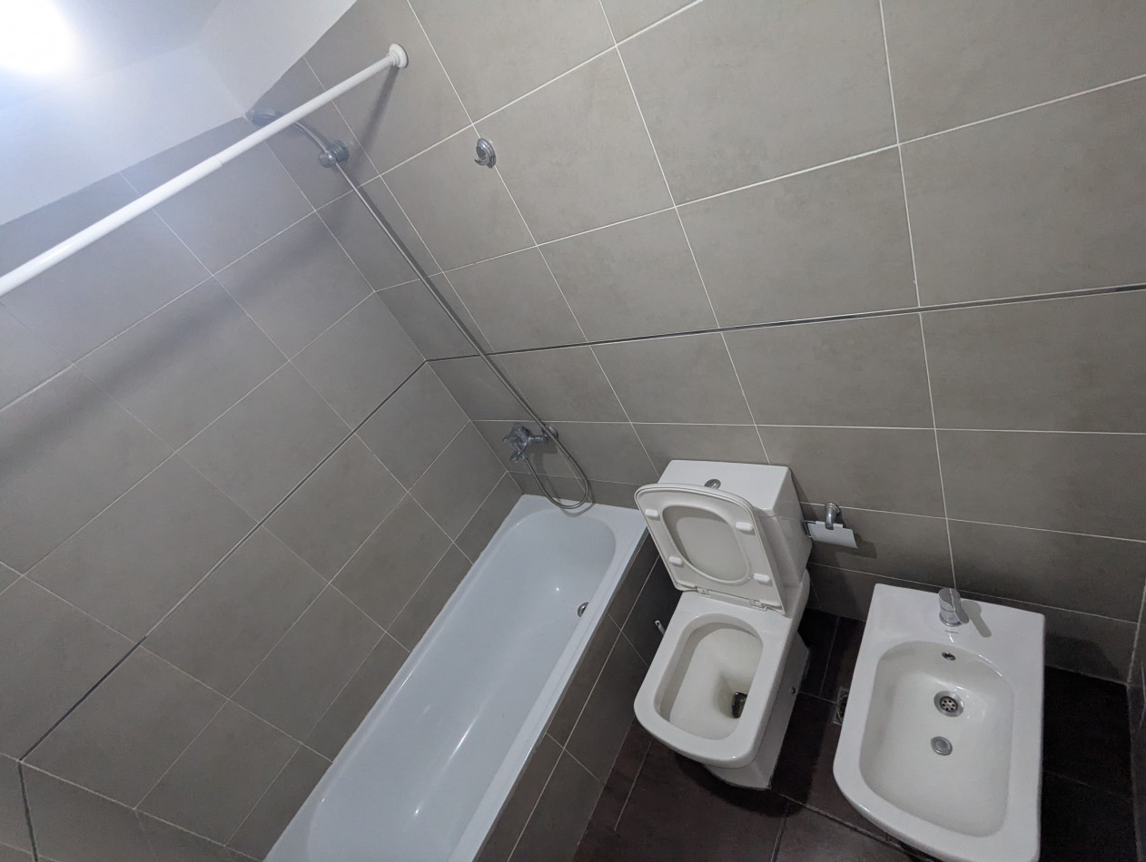 MONOAMBIENTE EN ESPECTACULAR UBICACION TODO LUZ