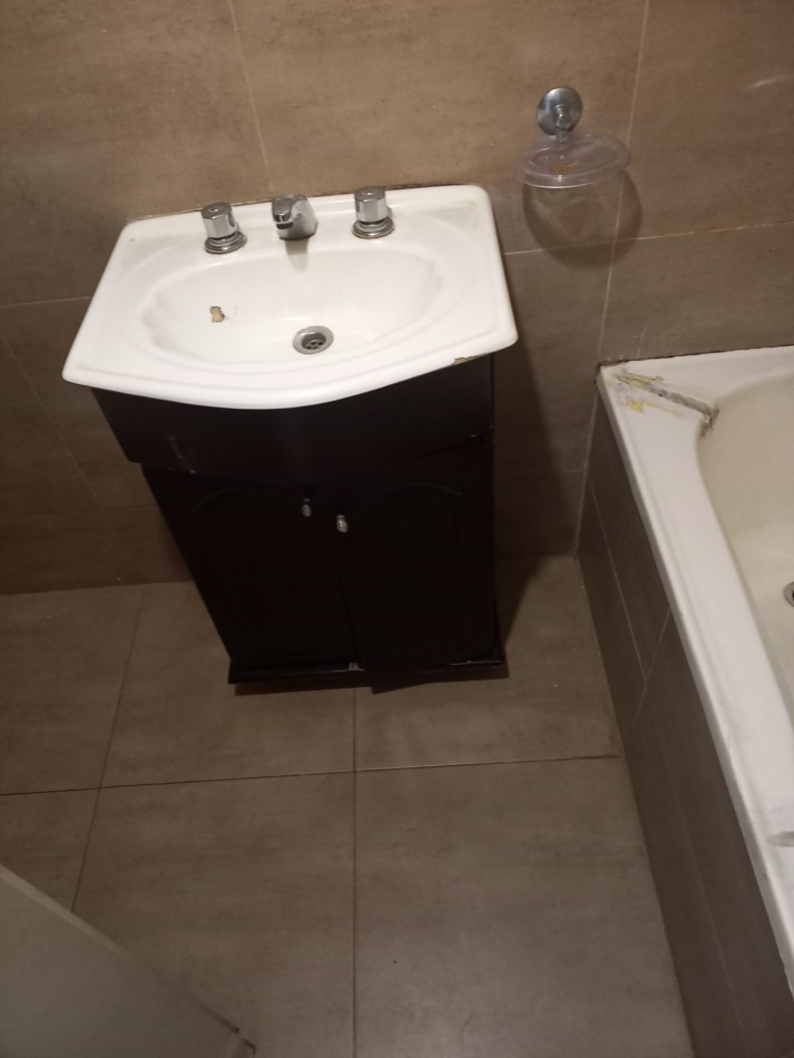  EXCELENTE MONOAMBIENTE EN ZONA RESIDENCIAL. VILLA DEL PARQUE. FLORES NORTE. TRANQUILO Y CON AURA. !!!!!