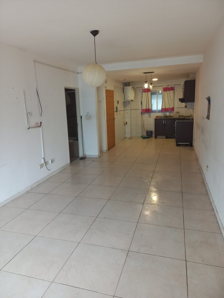  EXCELENTE MONOAMBIENTE EN ZONA RESIDENCIAL. VILLA DEL PARQUE. FLORES NORTE. TRANQUILO Y CON AURA. !!!!!