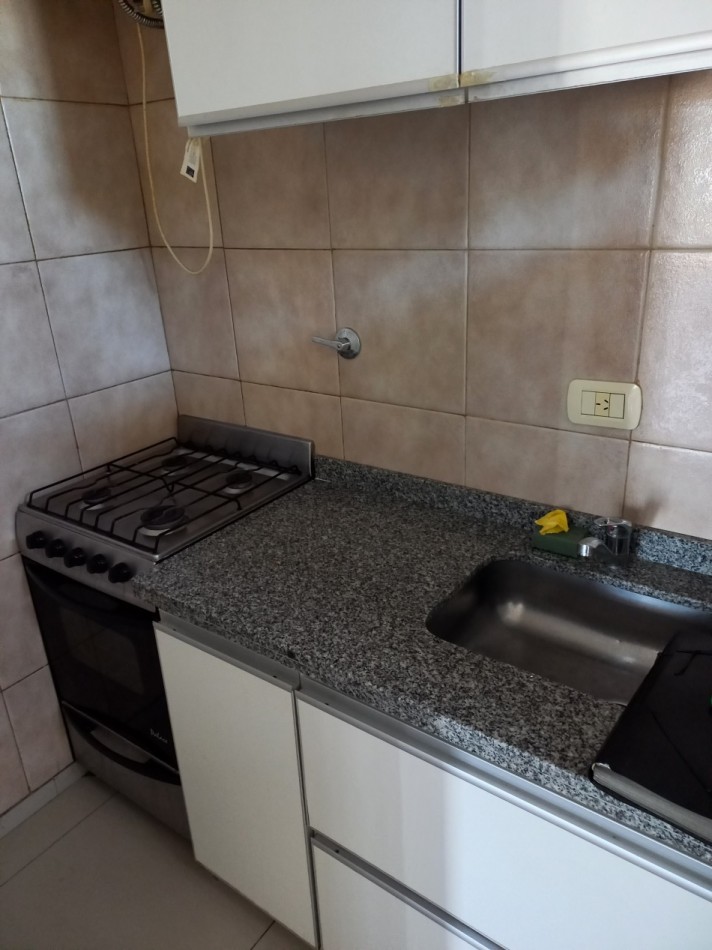ALQUILER MONOAMBIENTE  EN PARQUE PATRICIOS-CERCA SUBTE H -OPORTUNIDAD!!!