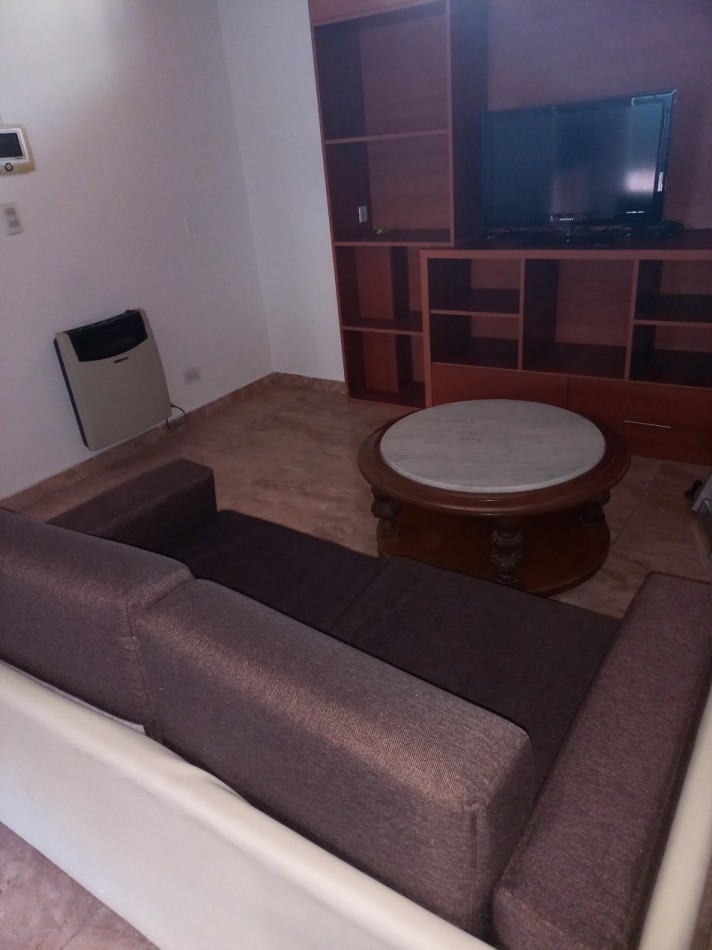 PH EN ALQUILER AMUEBLADO SIN EXPENSAS CON PATIO Y PARRILLA 90 M2 EN FLORES!!!