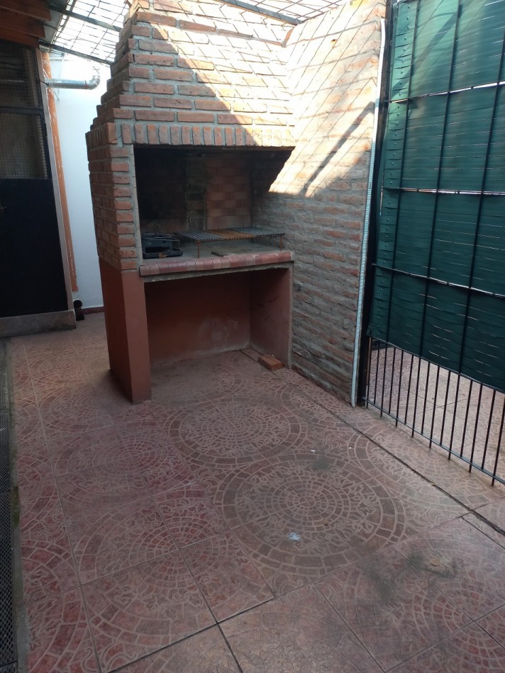 PH EN ALQUILER AMUEBLADO SIN EXPENSAS CON PATIO Y PARRILLA 90 M2 EN FLORES!!!