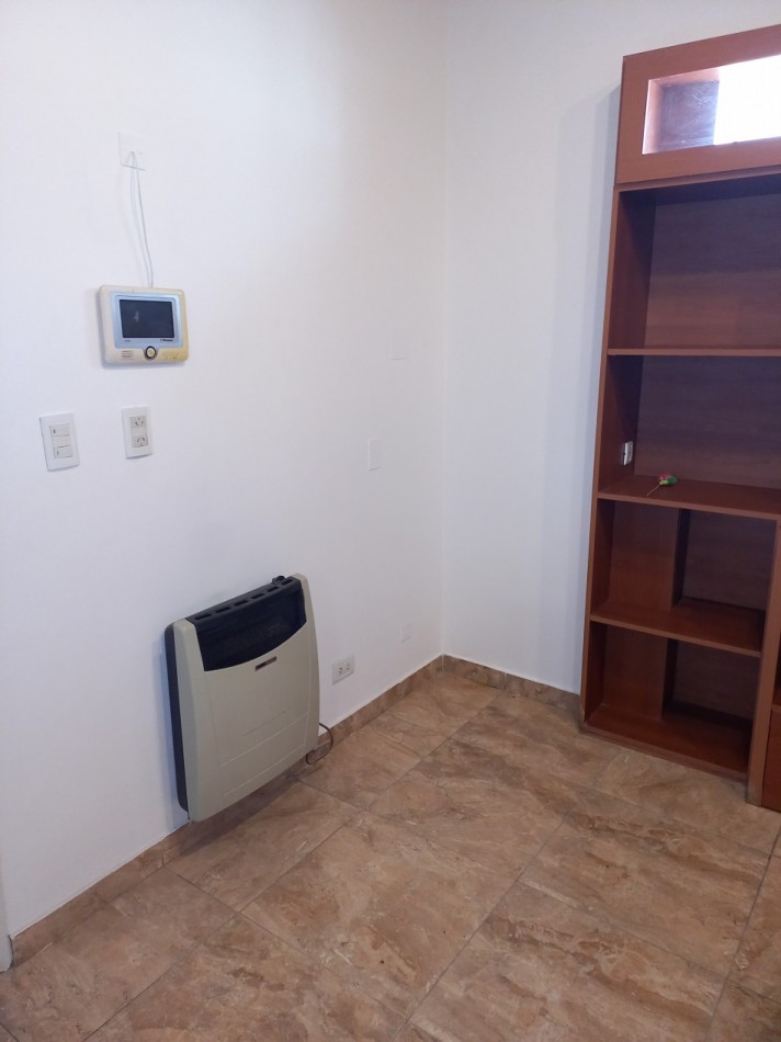 PH EN ALQUILER AMUEBLADO SIN EXPENSAS CON PATIO Y PARRILLA 90 M2 EN FLORES!!!