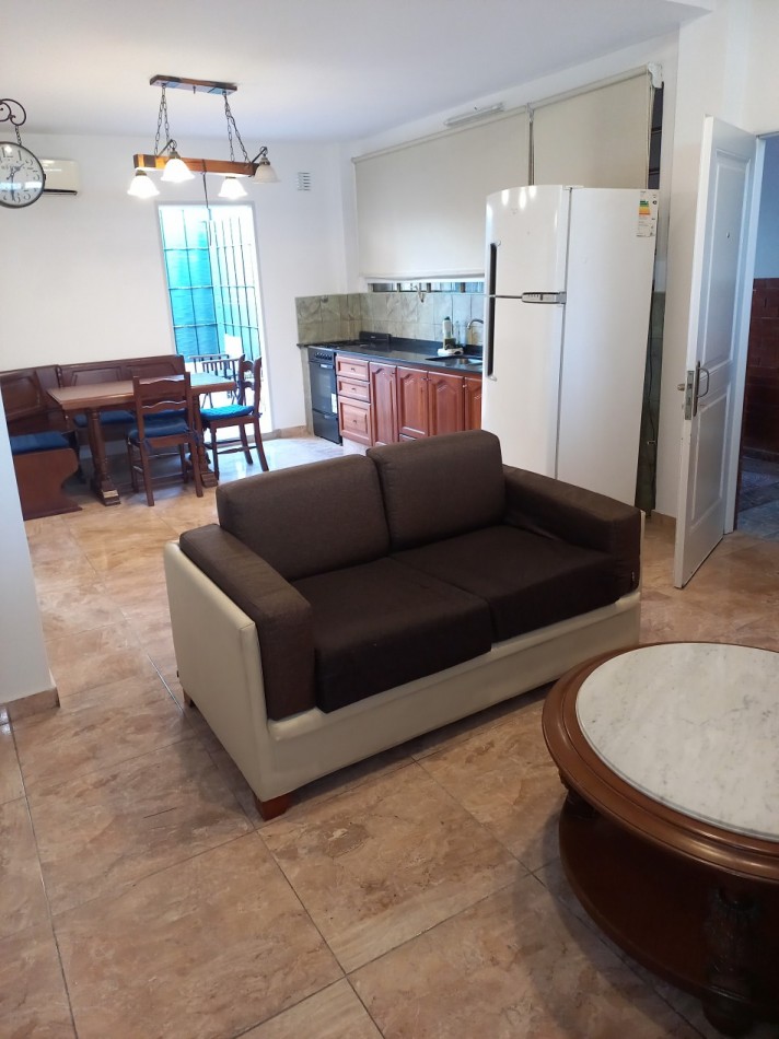 PH EN ALQUILER AMUEBLADO SIN EXPENSAS CON PATIO Y PARRILLA 90 M2 EN FLORES!!!