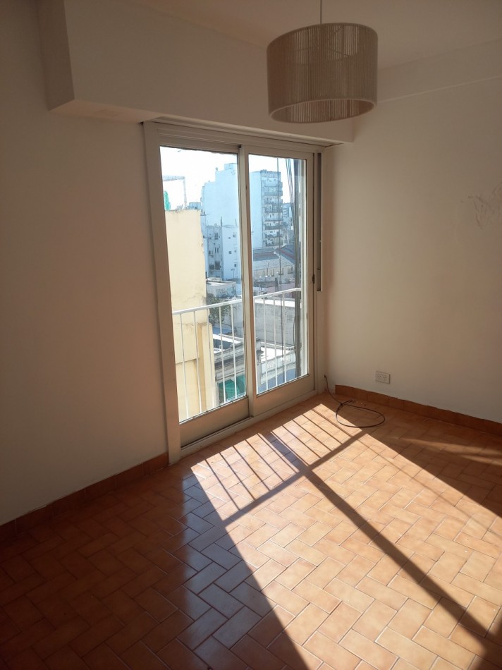 OPORTUNIDAD!!! ALQUILER  2 AMBIENTES SAN TELMO . LUMINOSO. ESPACIOSO. ZONA TURISTICA. !!!