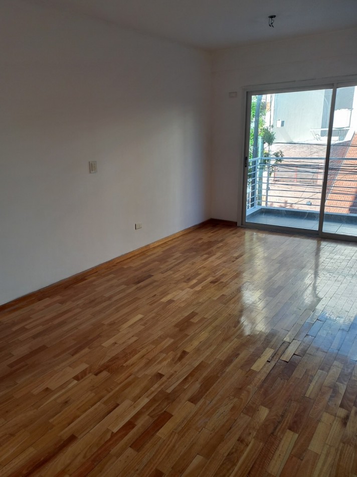  MAGNIFICO 2 AMB CON COCHERA  EN ALQUILER -CABALLITO-!!!HERMOSO  LUMINOSO!!!