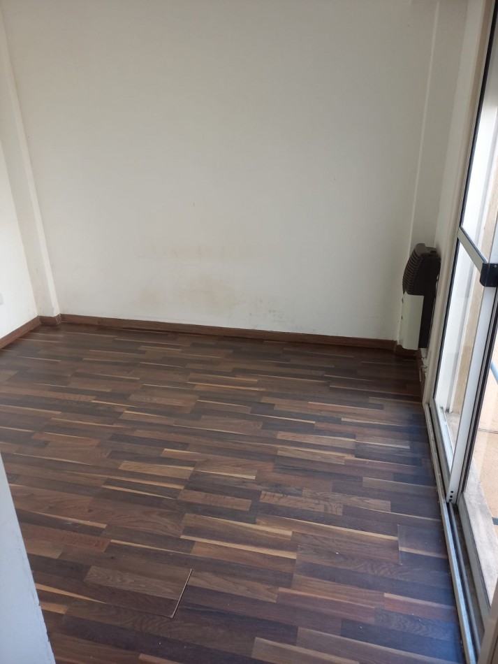 PH 2 AMBIENTES  PARQUE CHACABUCO  - MUY LUMINOSO - BAJAS EXPENSAS. OPORTUNIDAD!!!! RESERVADA