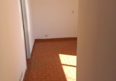 OPORTUNIDAD!!! ALQUILER  2 AMBIENTES SAN TELMO . LUMINOSO. ESPACIOSO. ZONA TURISTICA. !!!